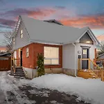 Cozy 4 Bedroom Home In Cornwall