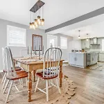 Cozy 4 Bedroom Home In Cornwall
