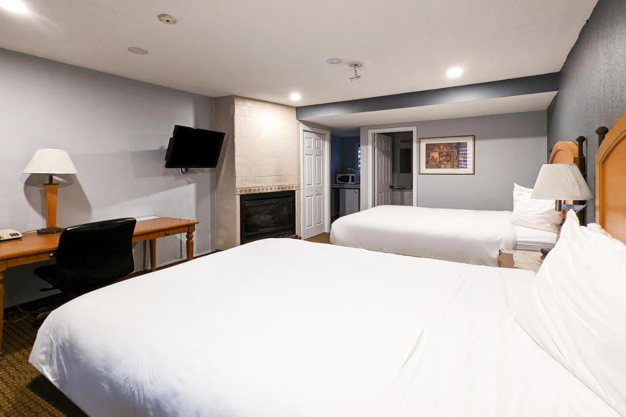 First Canada Hwy 401 On Hotel 2*