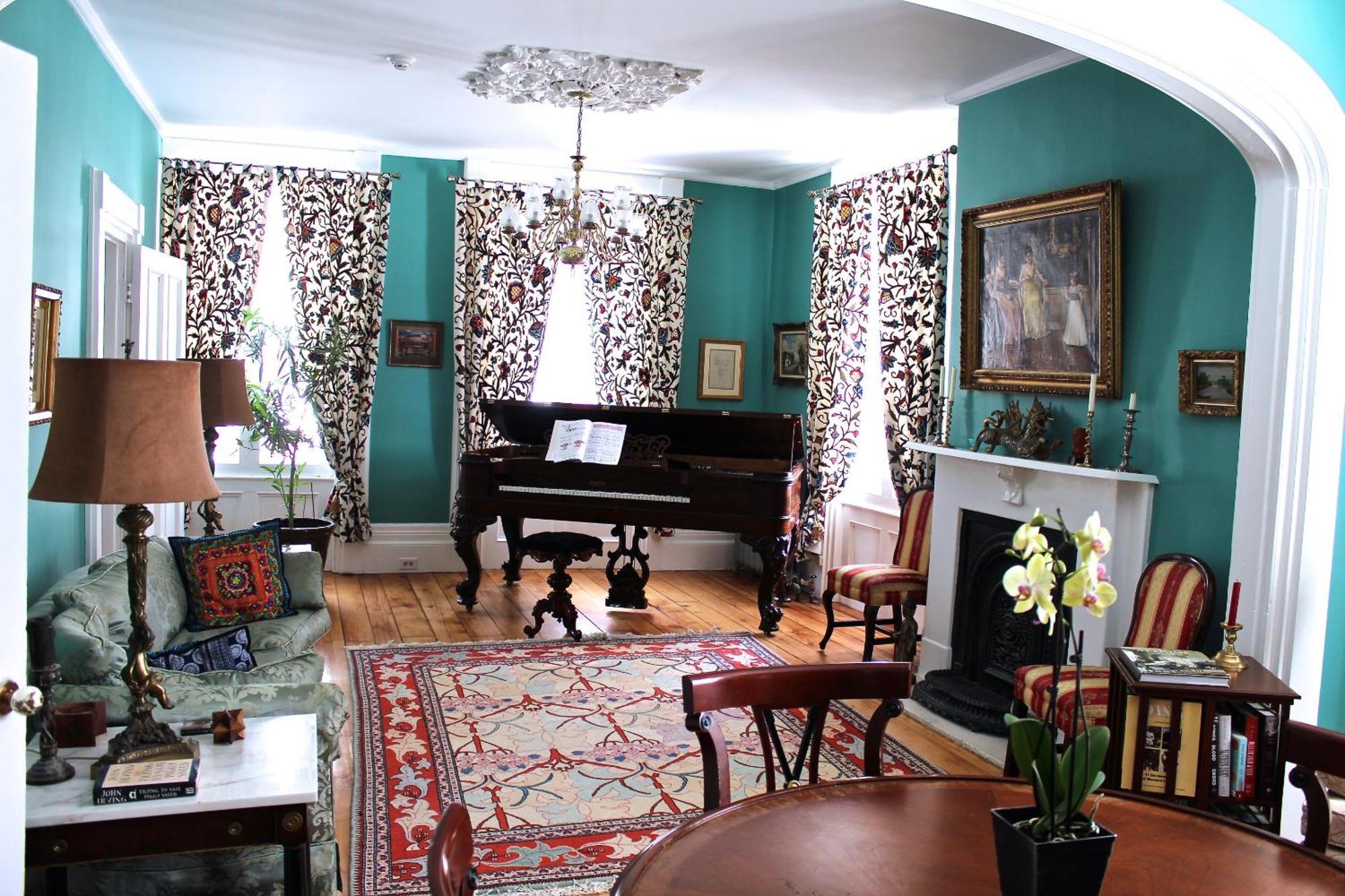 Chesley's Gasthof Cornwall