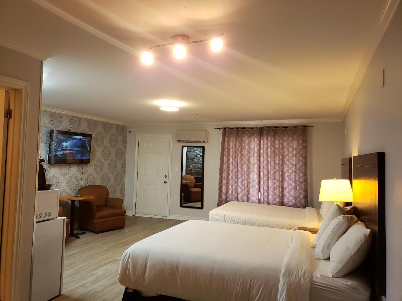 Hotel Regency &